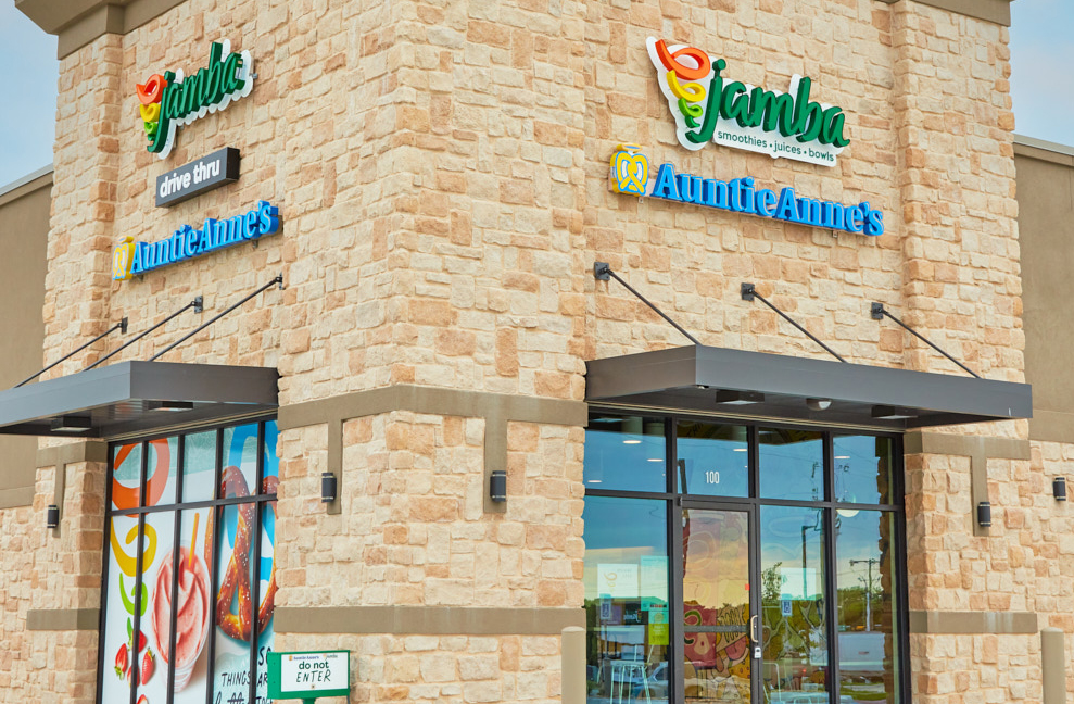 Jamba and Auntie Anne's Co-Brand Store Exterior